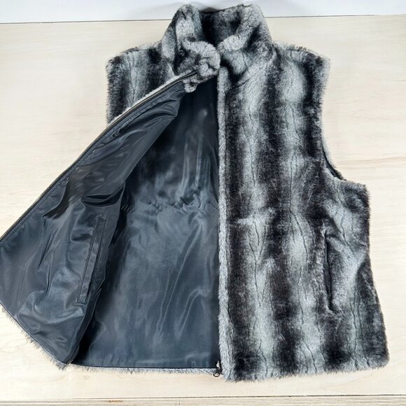 Reversible‎ Vest Blassport Stunning! Faux Fur Black Women's M Zip Up Warm - Picture 1 of 9
